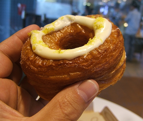 A Korean Cronut knockoff has landed in Flushing.